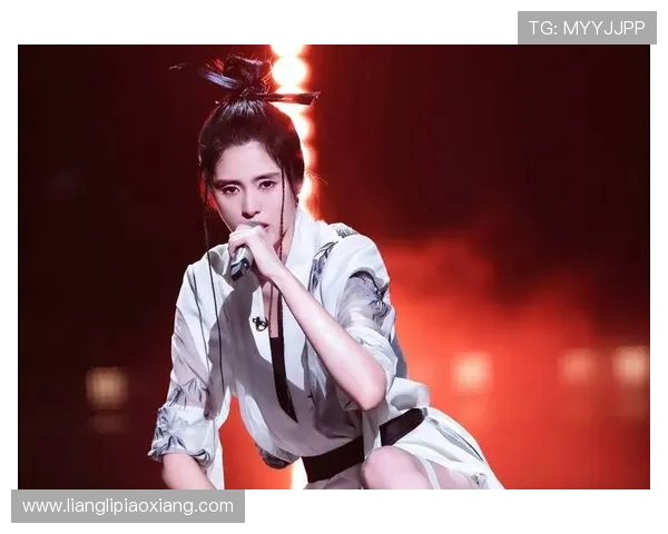 赵丽娜分享上海大师赛精彩行程 穿短裙展示长腿活力满满引人注目 赵丽娜分享上海大师赛精彩行程 穿短裙展示长腿活力满满引人注目