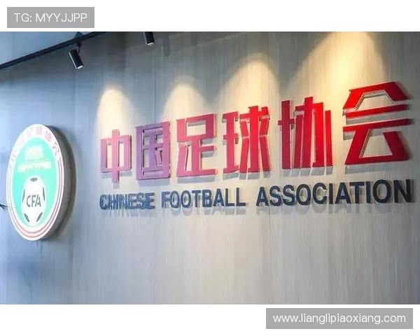 媒体人批评退役球员垄断教练岗位呼吁草根力量打破足球圈层 媒体人批评退役球员垄断教练岗位呼吁草根力量打破足球圈层